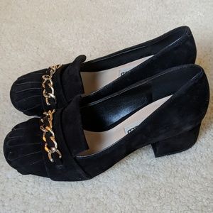 Karl Lagerfeld Suede Leather Pumps w/Golden Chains